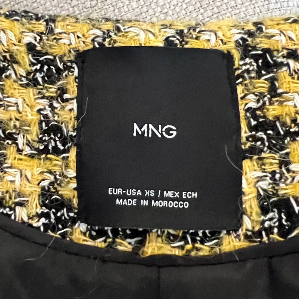 EUC Mango Cropped Yellow Blazer XS - Picture 5 of 6